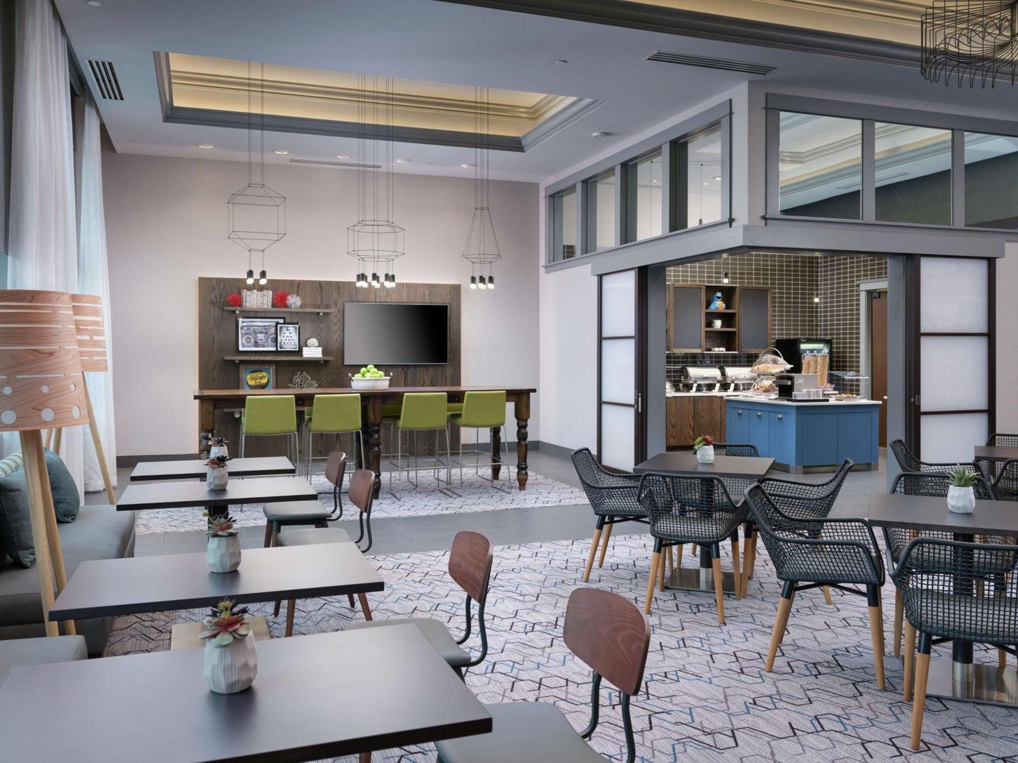 Hampton Inn & Suites Atlanta Decatur/Emory Εξωτερικό φωτογραφία